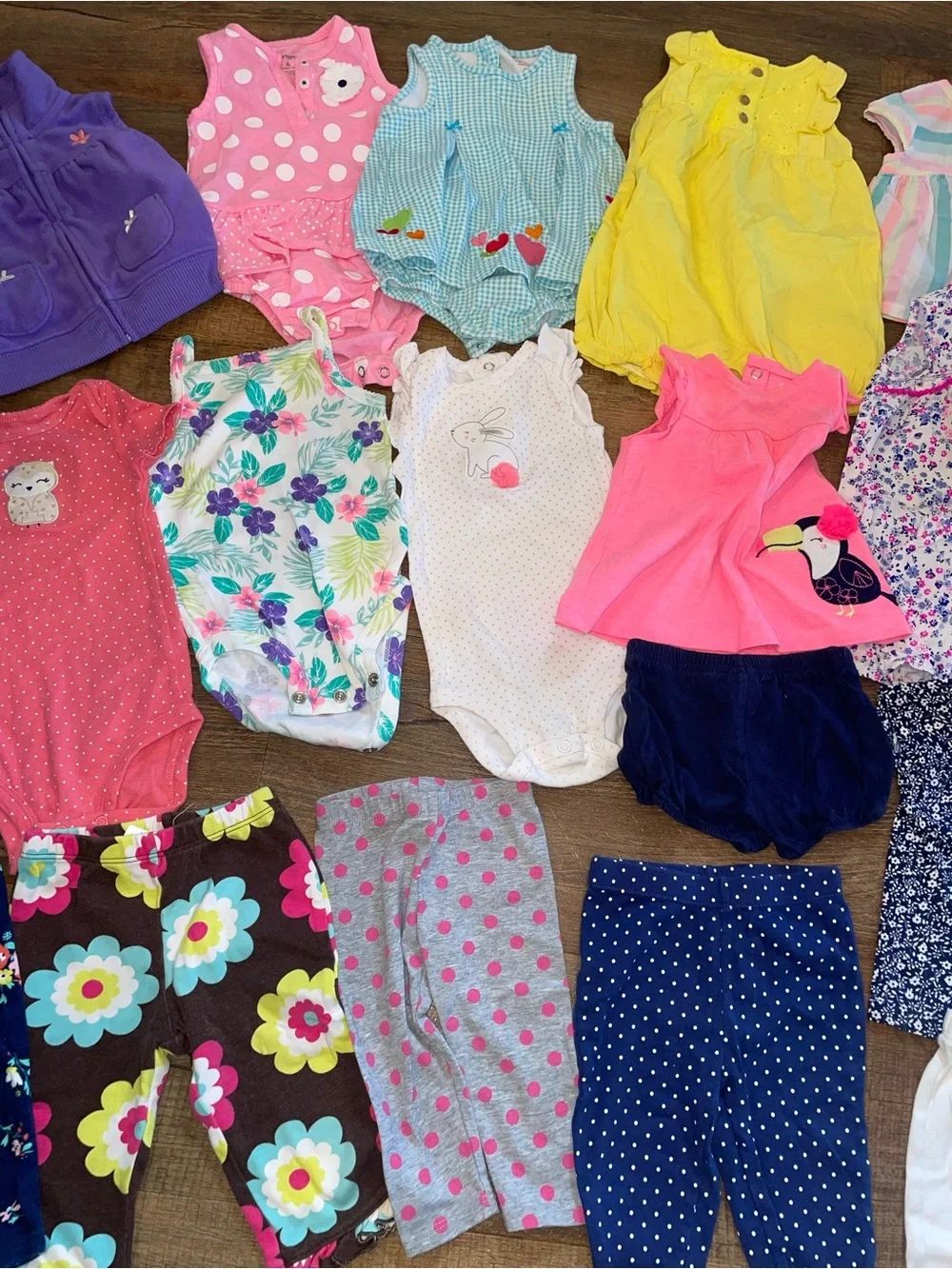 Girl’s Size 6 Months Carter’s Lot (23 Items) Great Condition
